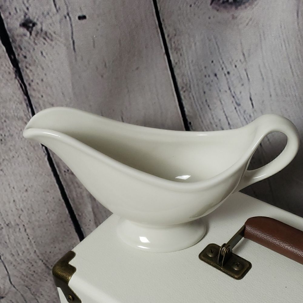‎Vintage Gravy Dish by Hall